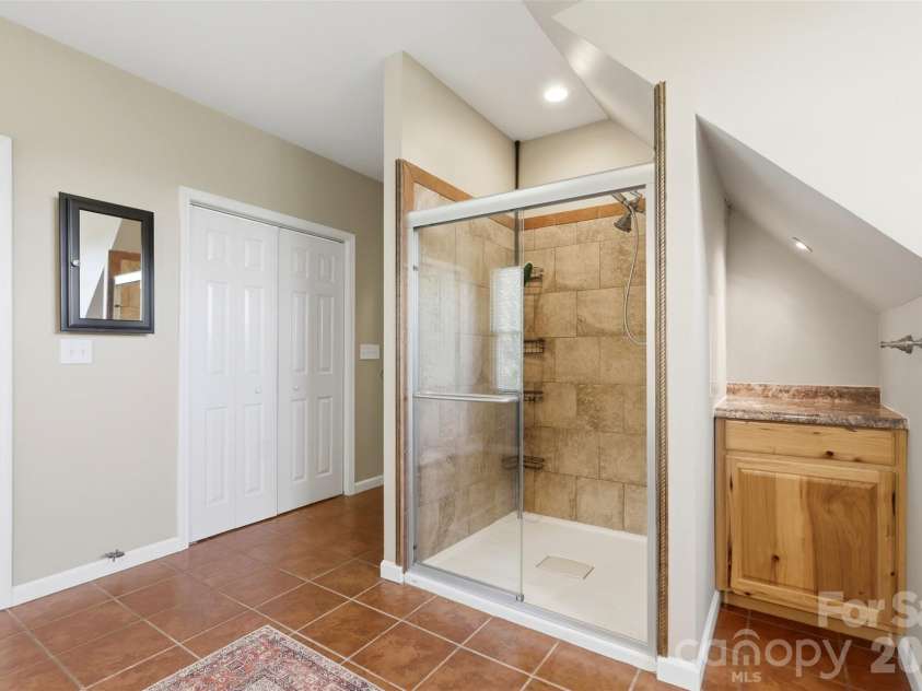 631 Sedona Drive, Nebo, NC 28761.  MLS# CAR4380400, YatesRealty ID 32909. 