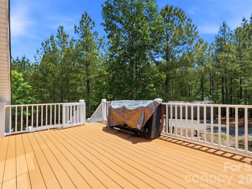 631 Sedona Drive, Nebo, NC 28761.  MLS# CAR4380400, YatesRealty ID 32909. 
