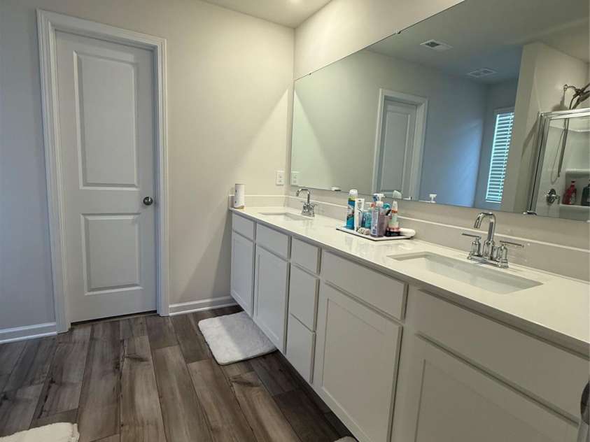 2332 Trollinger Drive, Catawba, NC 28609.  MLS# CAR4320442, YatesRealty ID 3291. Primary Bathroom with another walk in closet