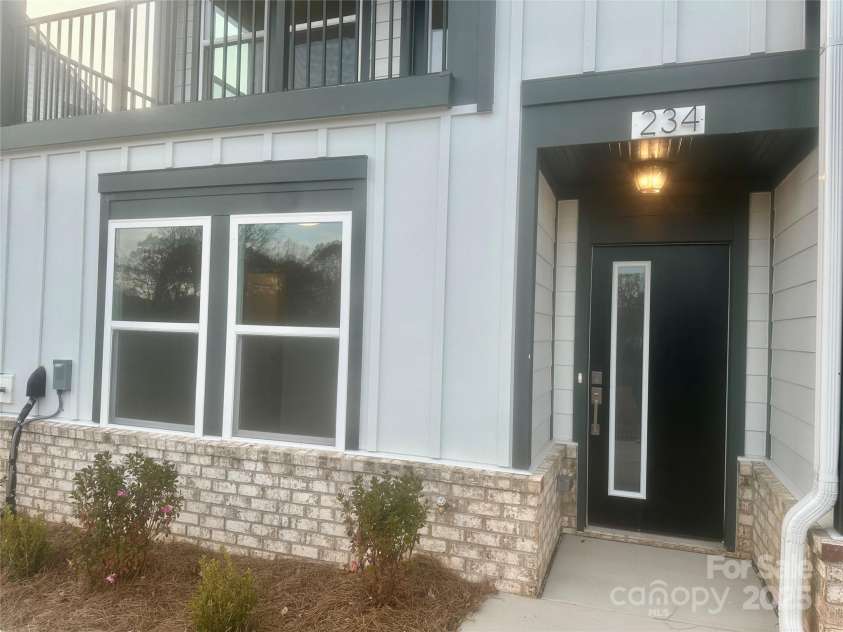 234 Ferebee Place, Charlotte, NC 28213.  MLS# CAR4322640, YatesRealty ID 3291. 