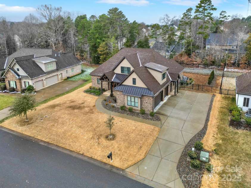 894 ABILENE Lane, Fort Mill, SC 29715.  MLS# CAR4225437, YatesRealty ID 3291. 