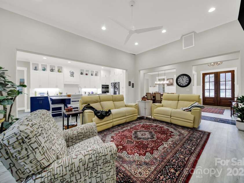 894 ABILENE Lane, Fort Mill, SC 29715.  MLS# CAR4225437, YatesRealty ID 3291. 