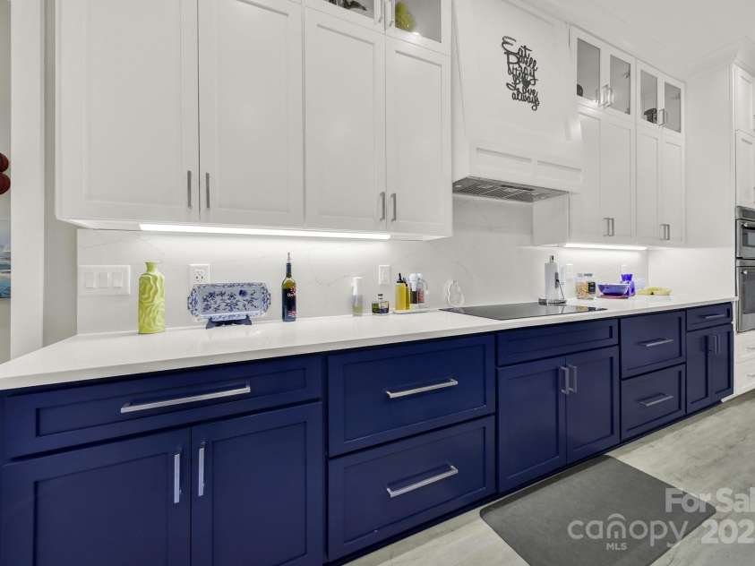 894 ABILENE Lane, Fort Mill, SC 29715.  MLS# CAR4225437, YatesRealty ID 3291. 