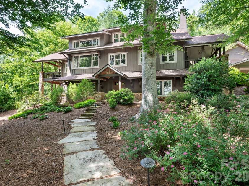 235 Bull Creek Road, Asheville, NC 28805.  MLS# CAR4389241, YatesRealty ID 32910. 