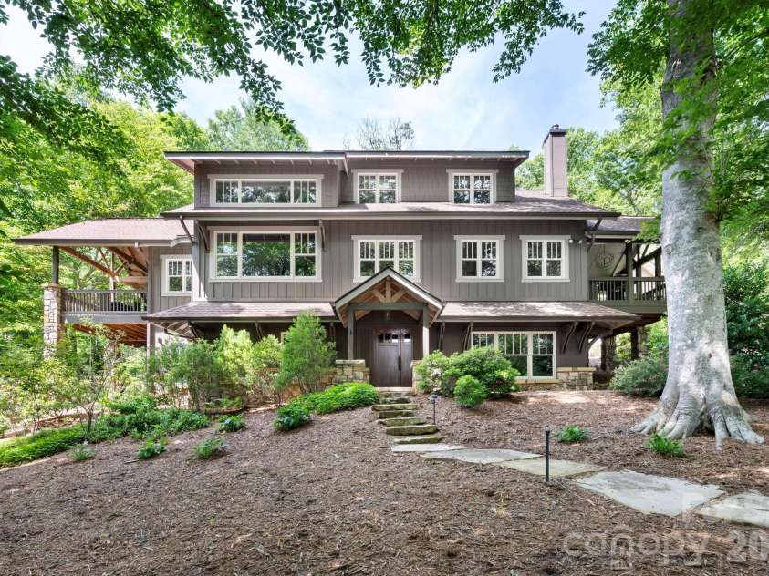 235 Bull Creek Road, Asheville, NC 28805.  MLS# CAR4389241, YatesRealty ID 32910. 