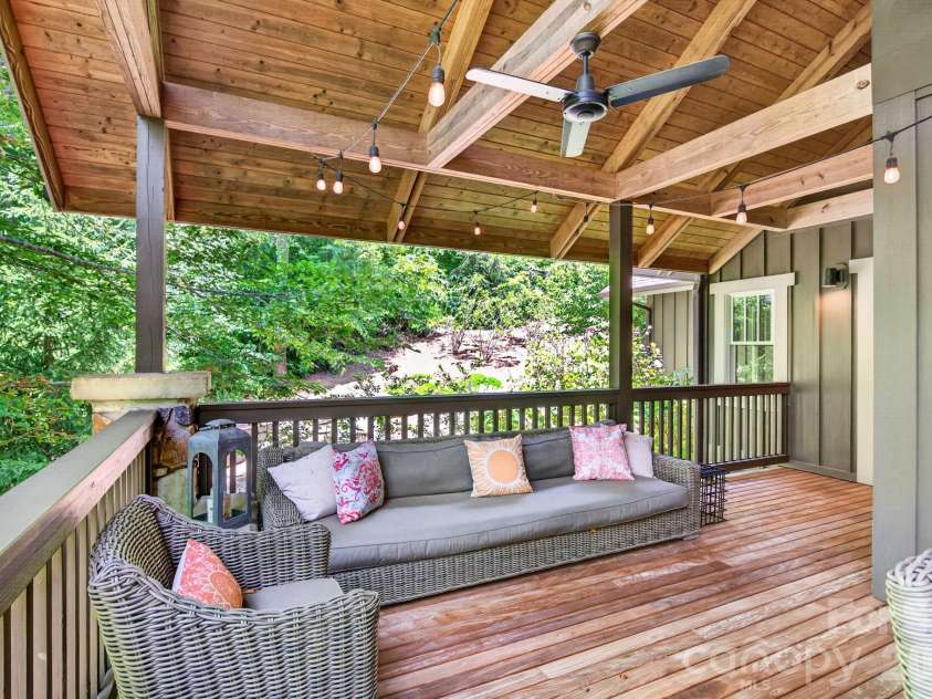 235 Bull Creek Road, Asheville, NC 28805.  MLS# CAR4389241, YatesRealty ID 32910. 