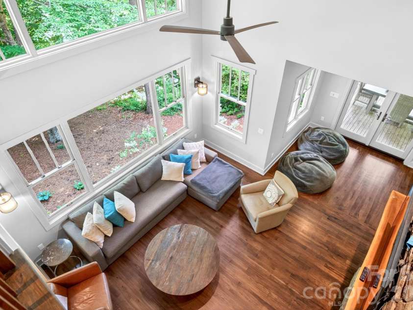 235 Bull Creek Road, Asheville, NC 28805.  MLS# CAR4389241, YatesRealty ID 32910. 