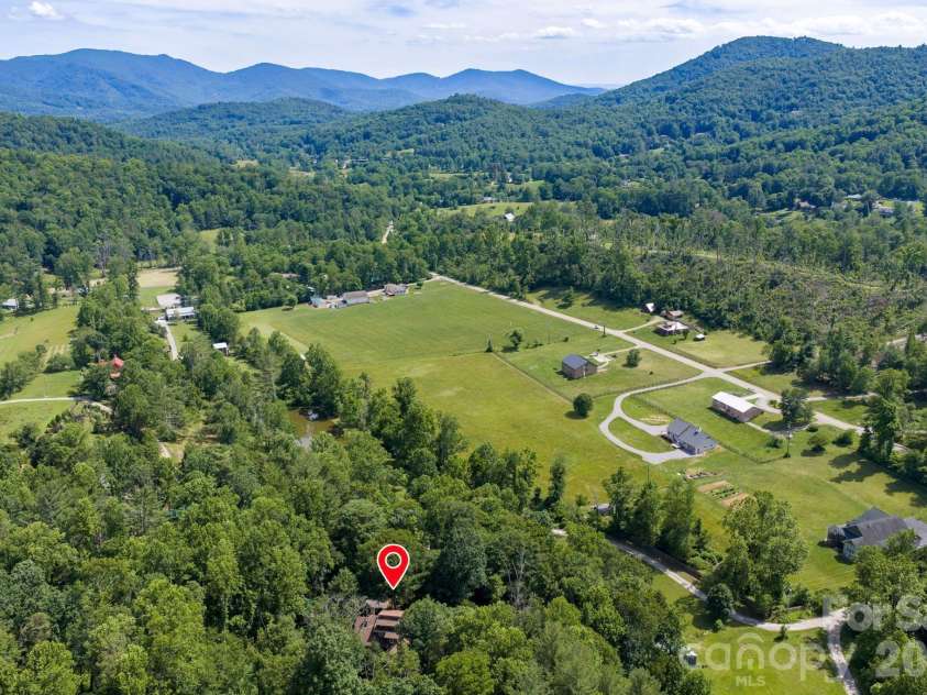 235 Bull Creek Road, Asheville, NC 28805.  MLS# CAR4389241, YatesRealty ID 32910. 