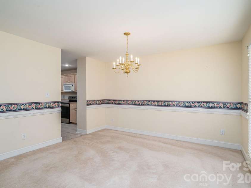 112 Mooreland Drive, Conover, NC 28613.  MLS# CAR4395451, YatesRealty ID 32913. 