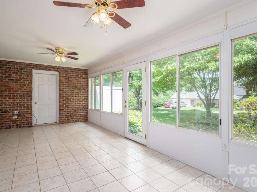 112 Mooreland Drive, Conover, NC 28613.  MLS# CAR4395451, YatesRealty ID 32913. 