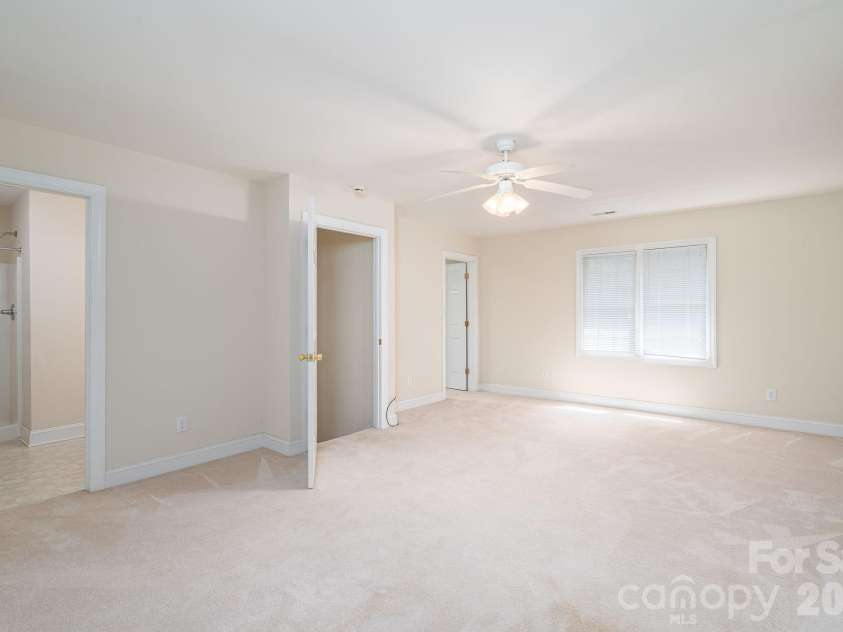 112 Mooreland Drive, Conover, NC 28613.  MLS# CAR4395451, YatesRealty ID 32913. 