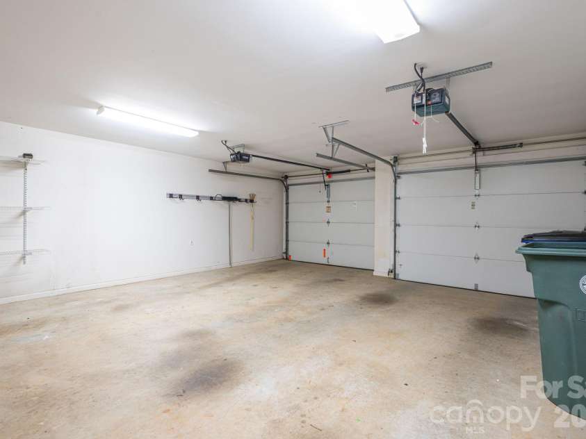 112 Mooreland Drive, Conover, NC 28613.  MLS# CAR4395451, YatesRealty ID 32913. 