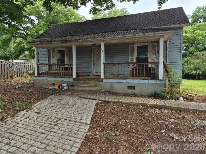 728 Spring Street, Rock Hill, SC 29730.  MLS# CAR4397182, YatesRealty ID 32915. 728 Spring Street