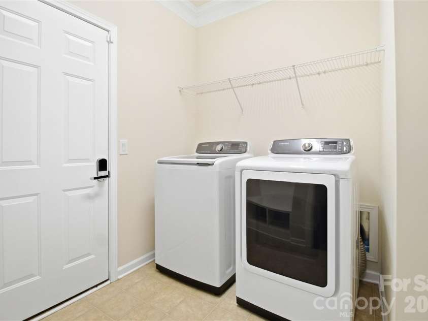 10102 Paxton Run Road, Charlotte, NC 28277.  MLS# CAR4349841, YatesRealty ID 32916. 