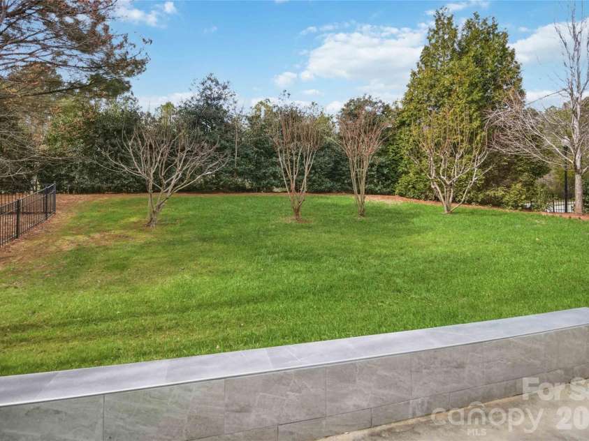 10102 Paxton Run Road, Charlotte, NC 28277.  MLS# CAR4349841, YatesRealty ID 32916. 