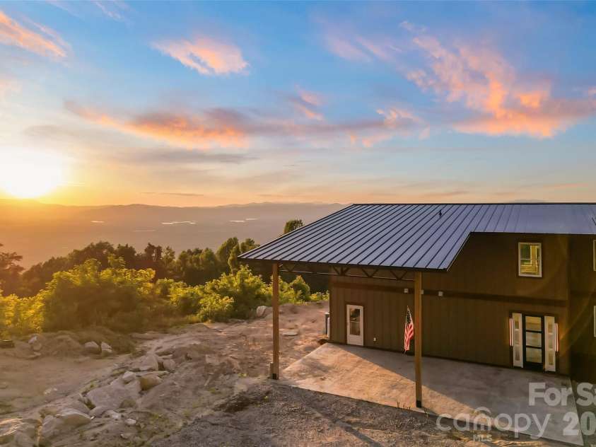 6718 Walkertop Mountain Heights Drive, Morganton, NC 28655.  MLS# CAR4395015, YatesRealty ID 32917. 