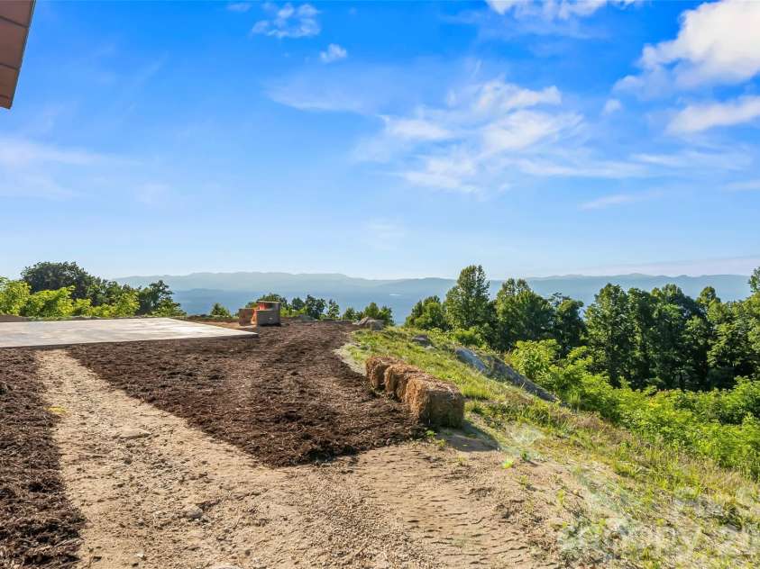 6718 Walkertop Mountain Heights Drive, Morganton, NC 28655.  MLS# CAR4395015, YatesRealty ID 32917. 