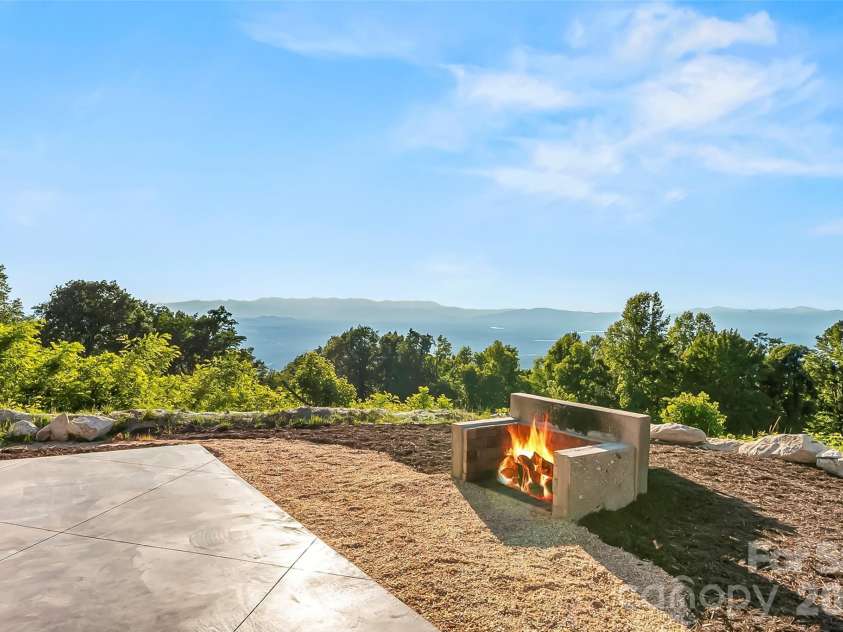 6718 Walkertop Mountain Heights Drive, Morganton, NC 28655.  MLS# CAR4395015, YatesRealty ID 32917. 