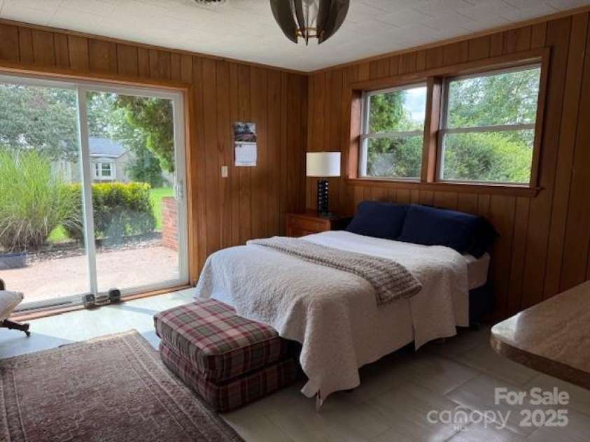 3319 Humphries Road, Shelby, NC 28150.  MLS# CAR4293516, YatesRealty ID 32919. Basement Level Family