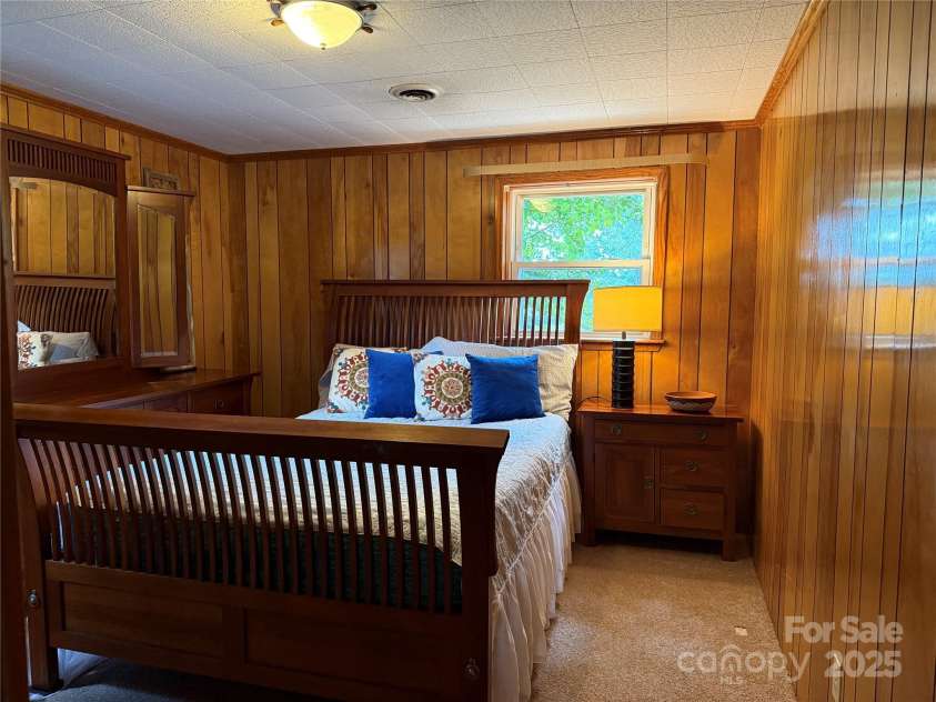 3319 Humphries Road, Shelby, NC 28150.  MLS# CAR4293516, YatesRealty ID 32919. Basement Level Flex Room