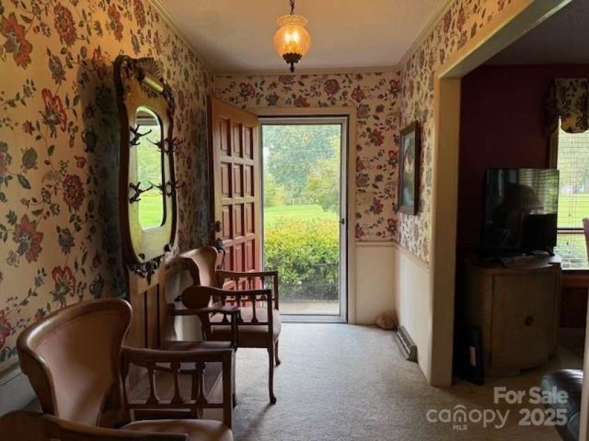 3319 Humphries Road, Shelby, NC 28150.  MLS# CAR4293516, YatesRealty ID 32919. Foyer