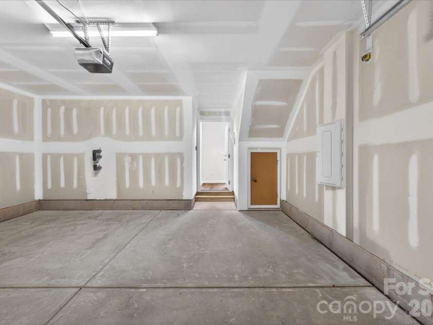 242 Ferebee Place, Charlotte, NC 28213.  MLS# CAR4322624, YatesRealty ID 3292. Garage