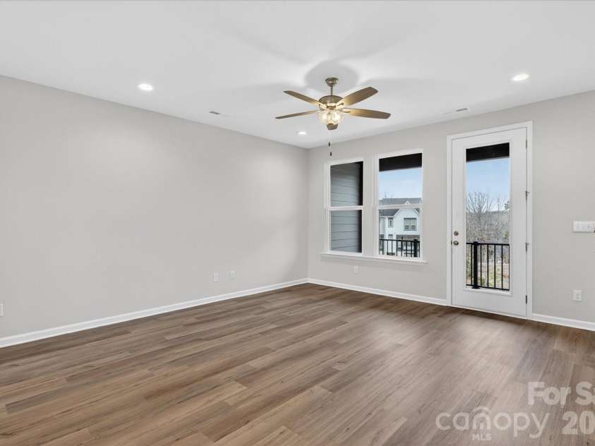 242 Ferebee Place, Charlotte, NC 28213.  MLS# CAR4322624, YatesRealty ID 3292. Living Room