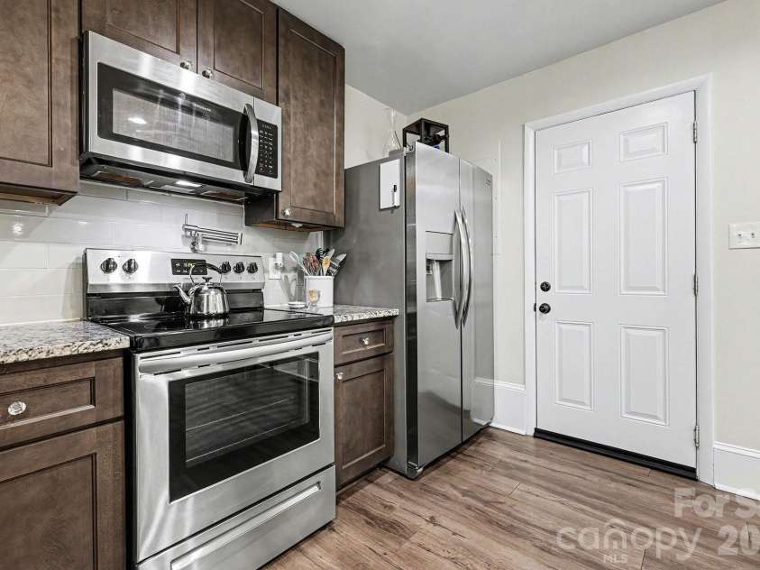 506 Nola Avenue, Kannapolis, NC 28083.  MLS# CAR4339805, YatesRealty ID 3292. 