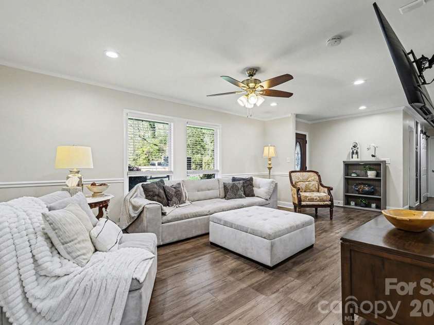 506 Nola Avenue, Kannapolis, NC 28083.  MLS# CAR4339805, YatesRealty ID 3292. 