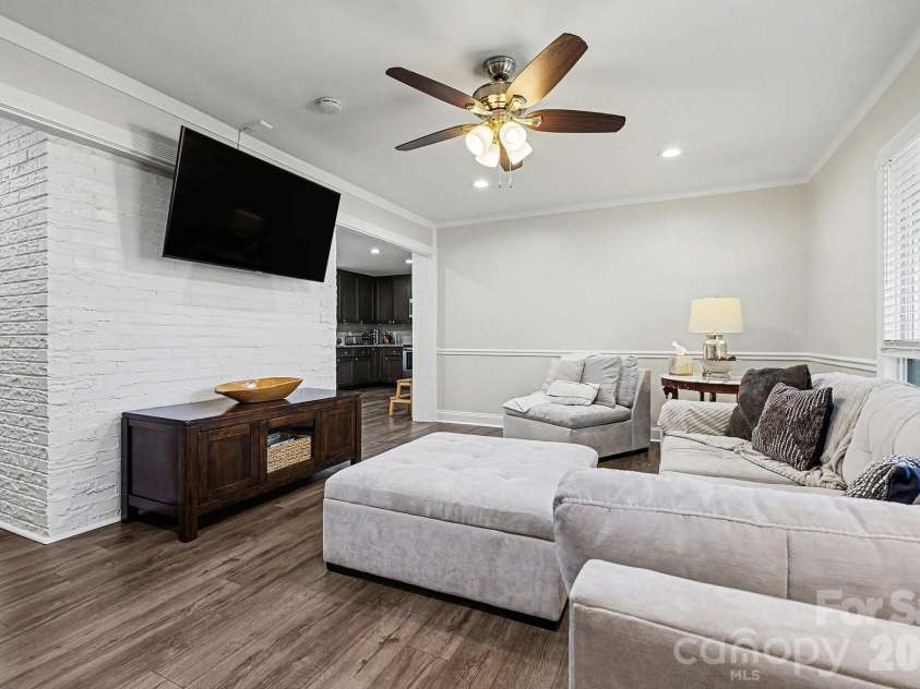 506 Nola Avenue, Kannapolis, NC 28083.  MLS# CAR4339805, YatesRealty ID 3292. 