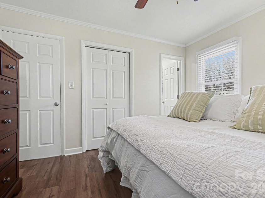 506 Nola Avenue, Kannapolis, NC 28083.  MLS# CAR4339805, YatesRealty ID 3292. 