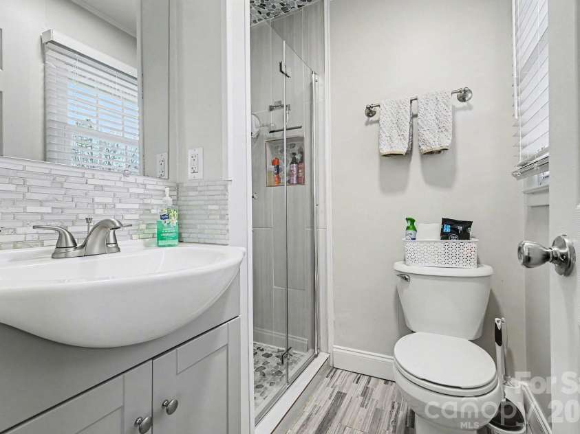 506 Nola Avenue, Kannapolis, NC 28083.  MLS# CAR4339805, YatesRealty ID 3292. 