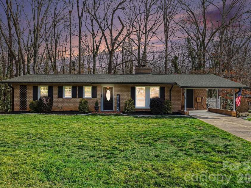 506 Nola Avenue, Kannapolis, NC 28083.  MLS# CAR4339805, YatesRealty ID 3292. 