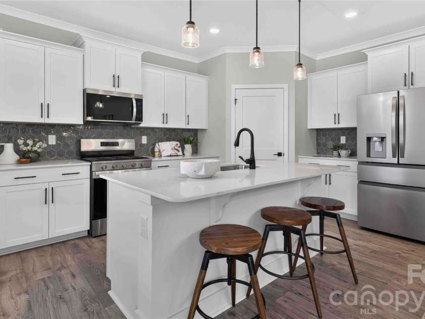 524 Mahogany Road, York, SC 29745.  MLS# CAR4397046, YatesRealty ID 32921. 