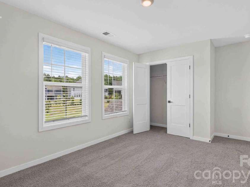524 Mahogany Road, York, SC 29745.  MLS# CAR4397046, YatesRealty ID 32921. 