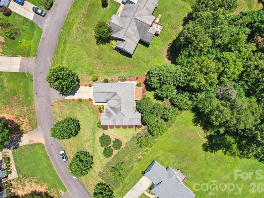 3078 Richards Way Drive, Rock Hill, SC 29732.  MLS# CAR4394528, YatesRealty ID 32922. Check out the spacing between homes