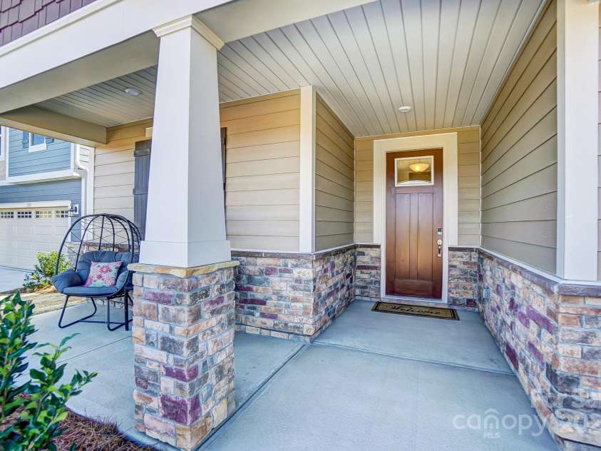 2732 Westmont Drive, Gastonia, NC 28052.  MLS# CAR4293696, YatesRealty ID 32924. Representational only. Photos from another completed Cascades in another community. Exterior and interior colors will vary.