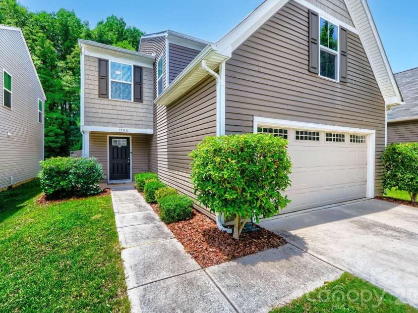 1706 Hooper Court, Charlotte, NC 28212.  MLS# CAR4396936, YatesRealty ID 32925. 