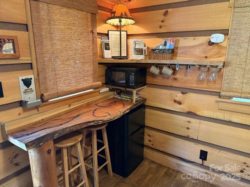 43 Wild Horse Road, Sylva, NC 28779.  MLS# CAR4293747, YatesRealty ID 32925. 