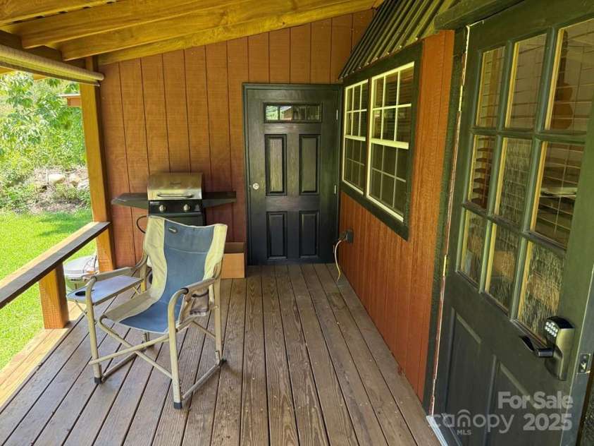 43 Wild Horse Road, Sylva, NC 28779.  MLS# CAR4293747, YatesRealty ID 32925. 