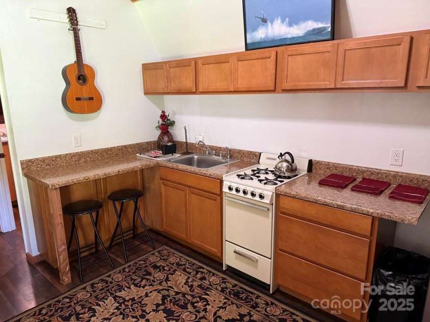 43 Wild Horse Road, Sylva, NC 28779.  MLS# CAR4293747, YatesRealty ID 32925. 