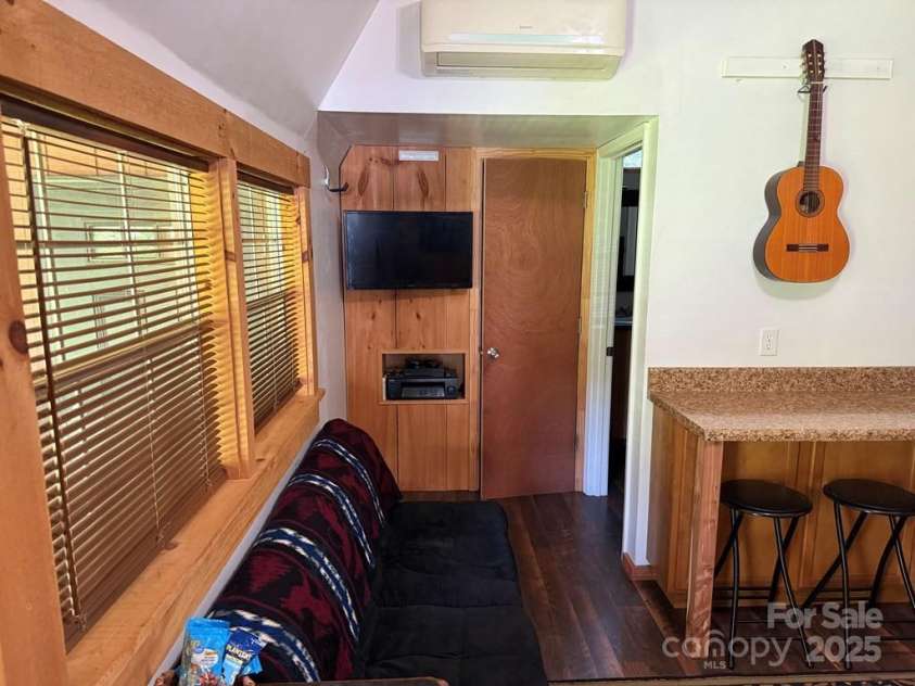 43 Wild Horse Road, Sylva, NC 28779.  MLS# CAR4293747, YatesRealty ID 32925. 