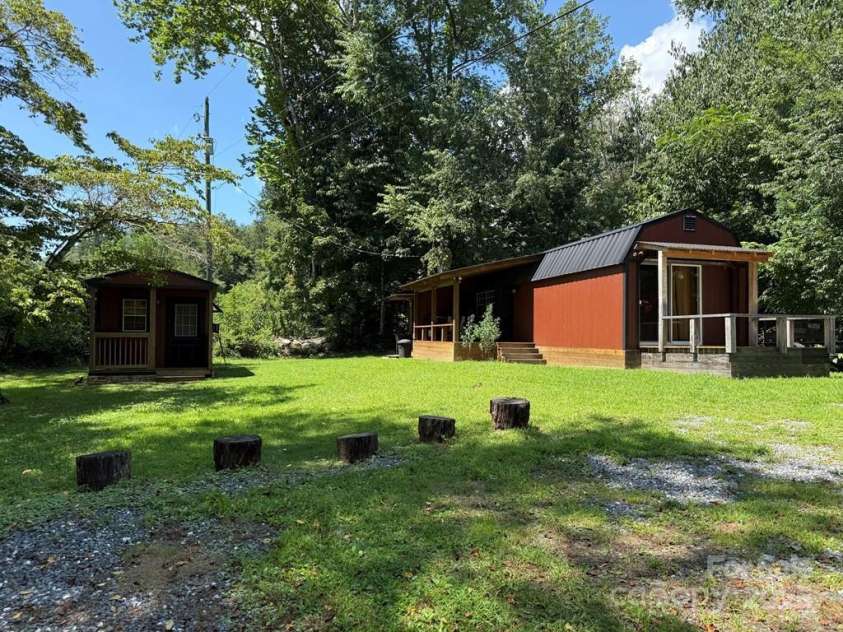 43 Wild Horse Road, Sylva, NC 28779.  MLS# CAR4293747, YatesRealty ID 32925. 