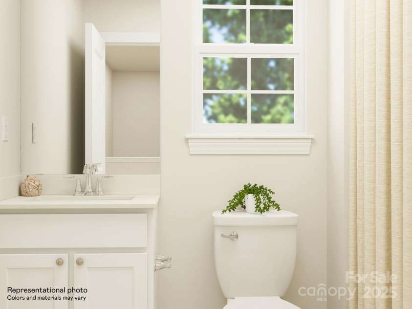 1410 Caracara Court, Cramerton, NC 28012.  MLS# CAR4293753, YatesRealty ID 32926. Bath 3