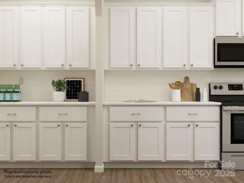 1410 Caracara Court, Cramerton, NC 28012.  MLS# CAR4293753, YatesRealty ID 32926. Kitchen