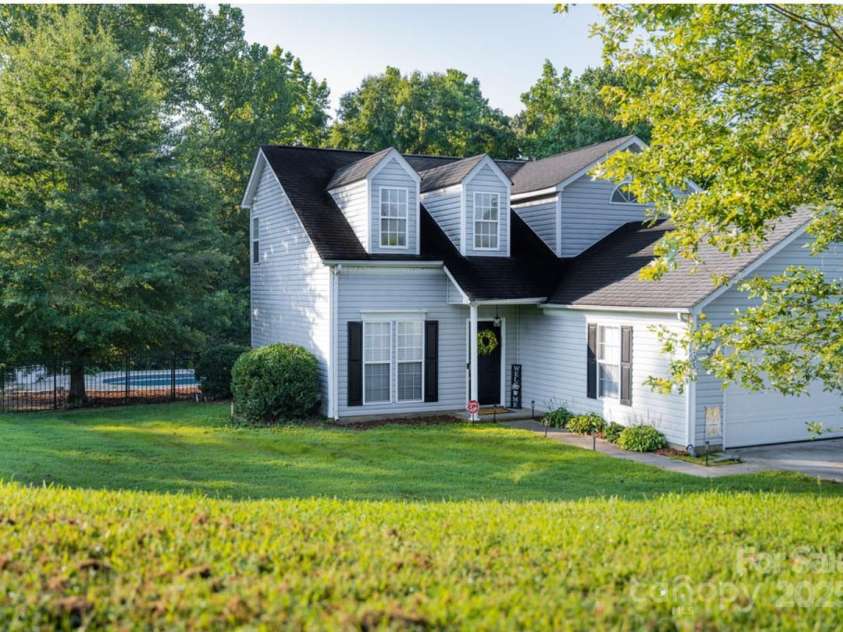105 Tanninger Road, Mount Holly, NC 28120.  MLS# CAR4293679, YatesRealty ID 32927. 