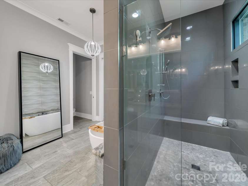 1579 Sunset Pointe Drive, Salisbury, NC 28146.  MLS# CAR4386995, YatesRealty ID 32928. Primary Bath