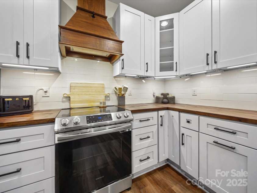 922 Sportsman Road, Morven, NC 28119.  MLS# CAR4293656, YatesRealty ID 32929. 