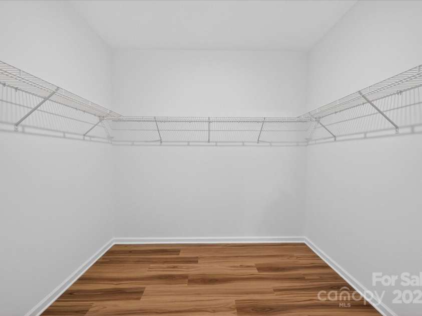 7926 Rolling Wheels Road, Charlotte, NC 28215.  MLS# CAR4289373, YatesRealty ID 3293. Premier Closet