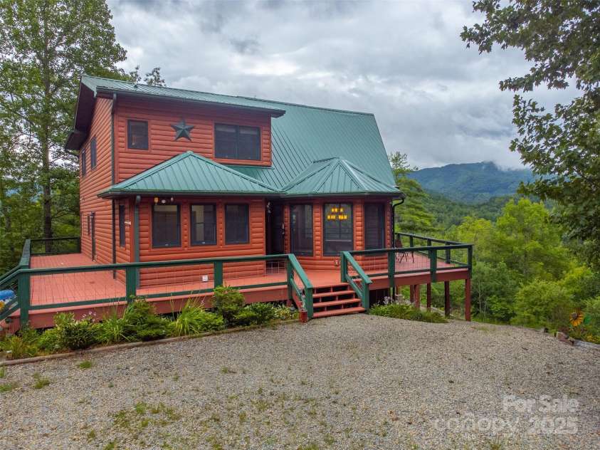 1181 Tobacco Branch Road, Almond, NC 28702.  MLS# CAR4293762, YatesRealty ID 32930. 